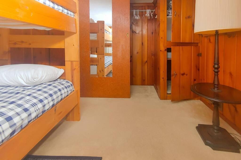 Huge Historic, W/Large Yard & Close To Beach Manistee Extérieur photo